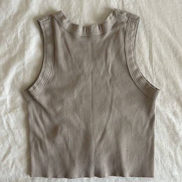 Brandy Melville Ribbed Tank - Picture 3 of 3